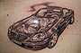 Tattoo Mercedes mit Motorhauben-Airbrush